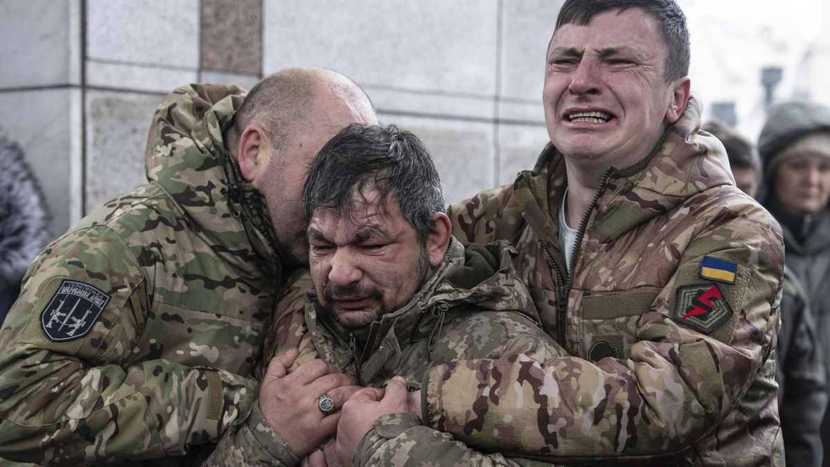 Война "на измор" и призыв до 80 лет: Украине пророчат капитуляцию