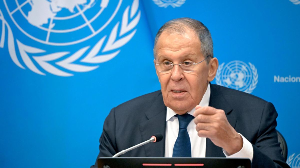 Россия все видит: Лавров жестко предупредил поляков