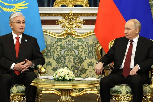 Песков: Путин на встречах с Токаевым рассказывает о ходе спецоперации