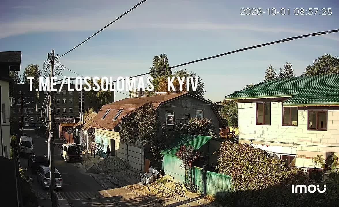Прилет российского дрона в Киеве