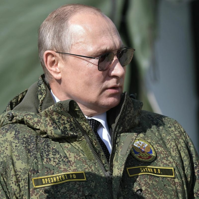 Просроченный жалуется, якобы Владимир Путин дал карт-бланш армии на удары по Украине