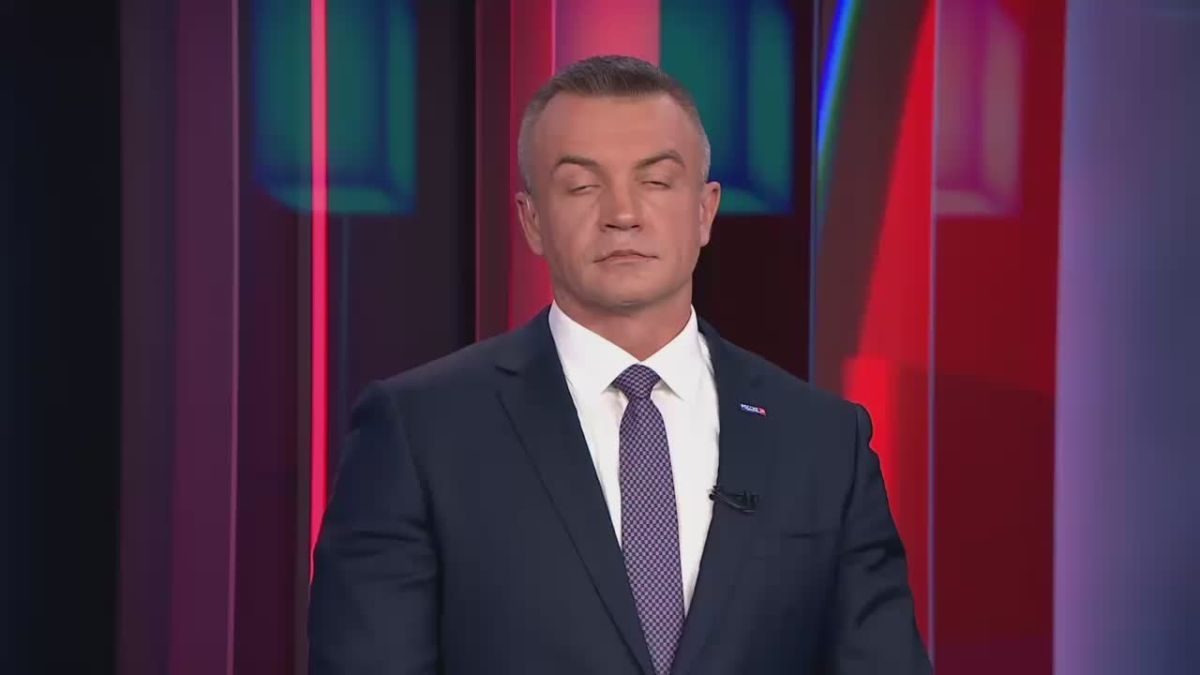 Свыше одиннадцати тысяч уголовных дел и более тысячи двухсот осужденных! Председатель СК России Александр Бастрыкин провел в Луганске оперативное совещание, на котором, главе ведомства доложили о расследовании преступлений...