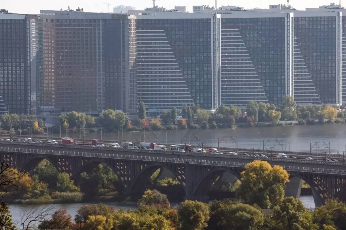 Раздел Украины начался с мостов