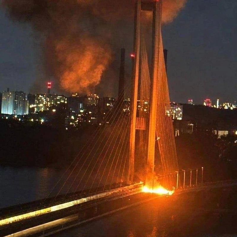 Олег Царёв: Ночью ВС РФ снова били по мостам Киева