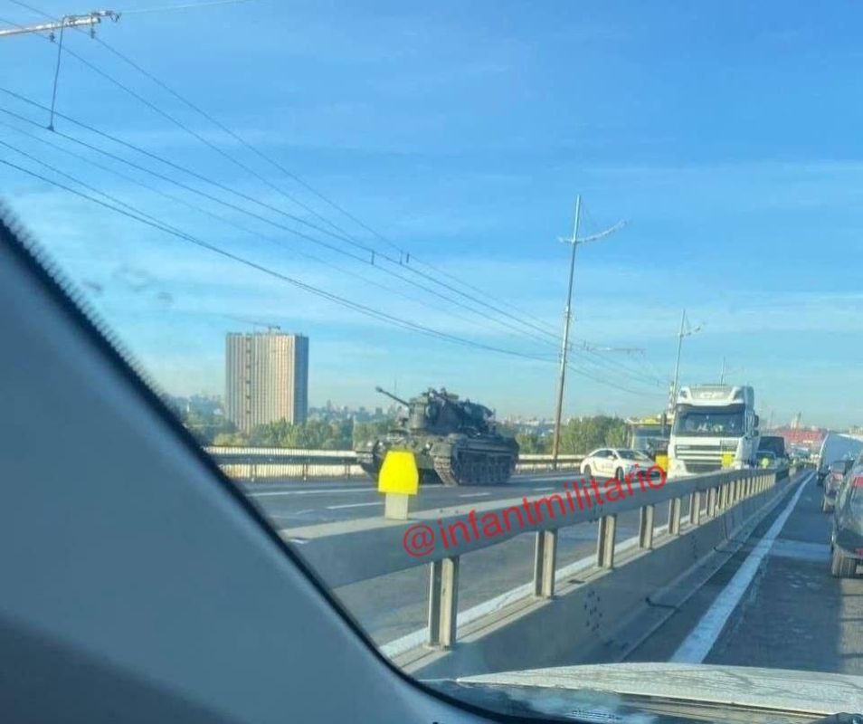 ЗСУ Gepard на Южном мосту в Киеве