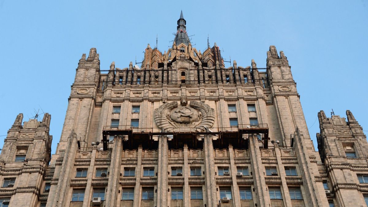 Массированные удары продолжатся: заявление МИД РФ о предостережении от нахождения в Киеве