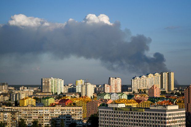 Военблогер Рожин фразой из КВН прокомментировал возможную эвакуацию посольств из Киева