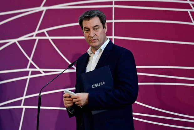 Премьер-министр Баварии Зедер призвал вернуть украинских беженцев на родину