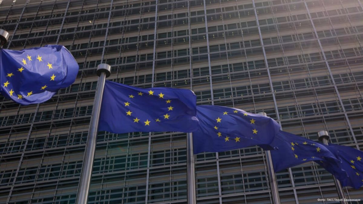 Еврокомиссия предложила упразднить право вето стран ЕС по вопросам расширения и санкций