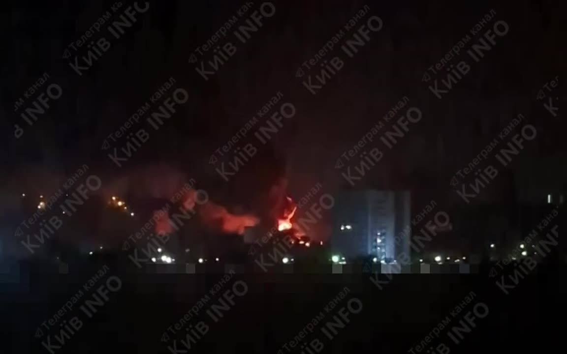 Владислав Шурыгин: В Киеве горит после прилетов