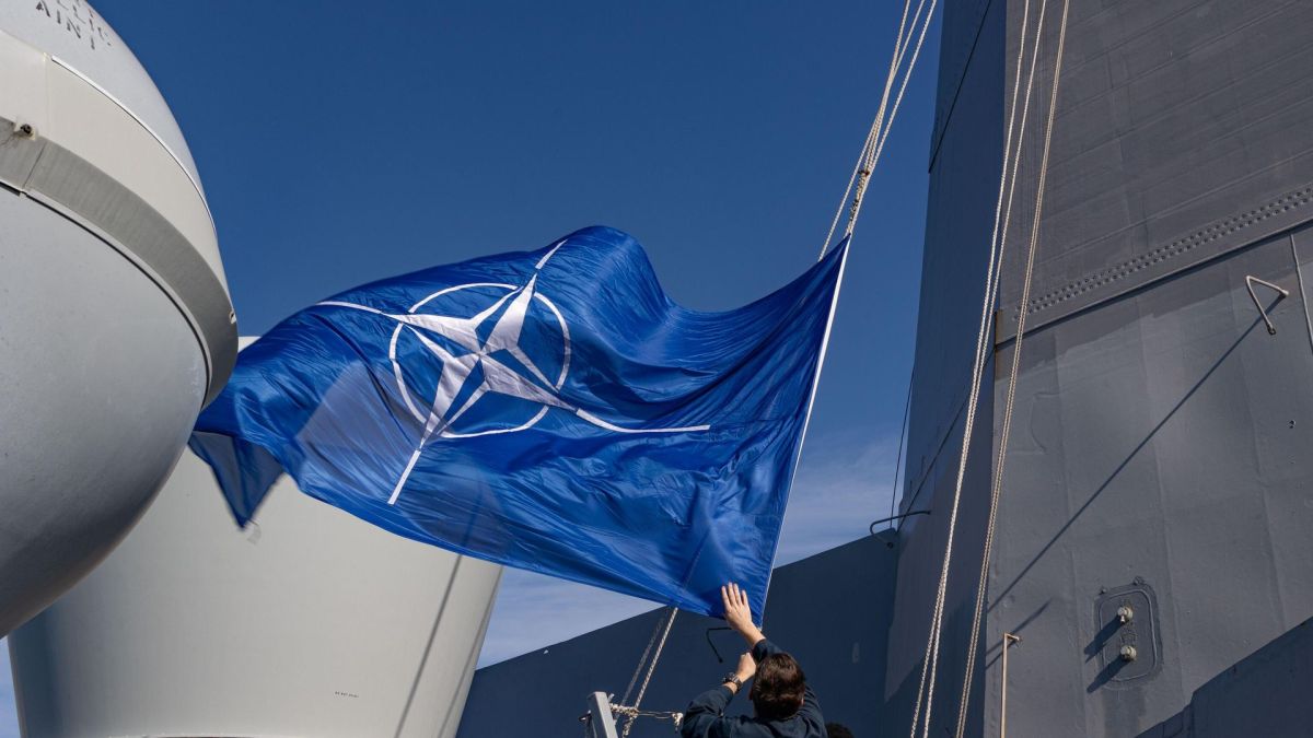 Представители НАТО лично прибыли в Киев