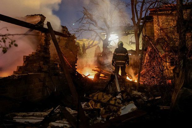 В Киеве слышно взрывы на фоне воздушной тревоги