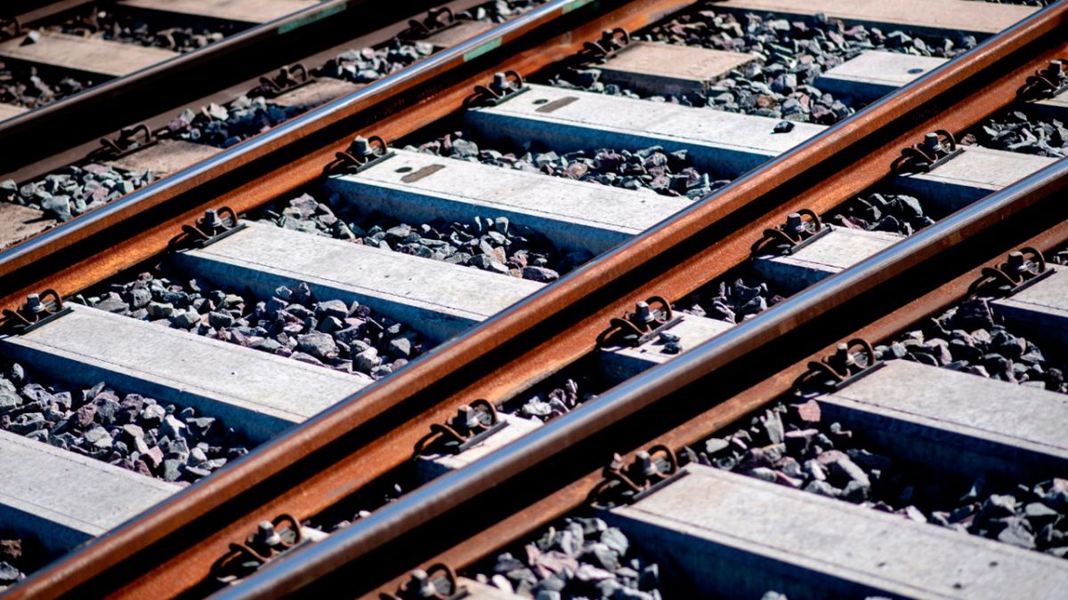 Все три ветки метро Киева остановились из-за отсутствия напряжения