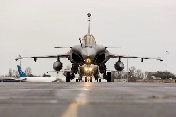 Rafale не будут взяты из французских эскадрилий