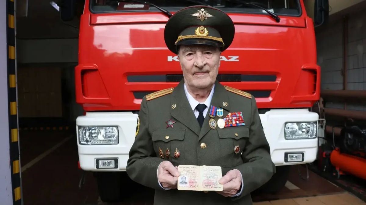 Легенда специальной пожарной охраны: Юрию Николаевичу Трифонову — 90 лет