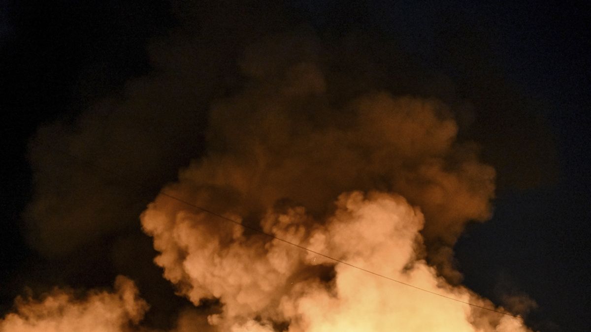 Сухогруз с военным грузом в Николаеве попал под удар ВС РФ