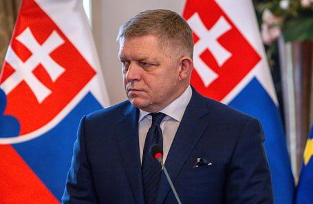 Соглашение Путина и Трампа о российском дизеле показывает наивность руководства ЕС, — заявил премьер-министр Словакии Роберт Фицо