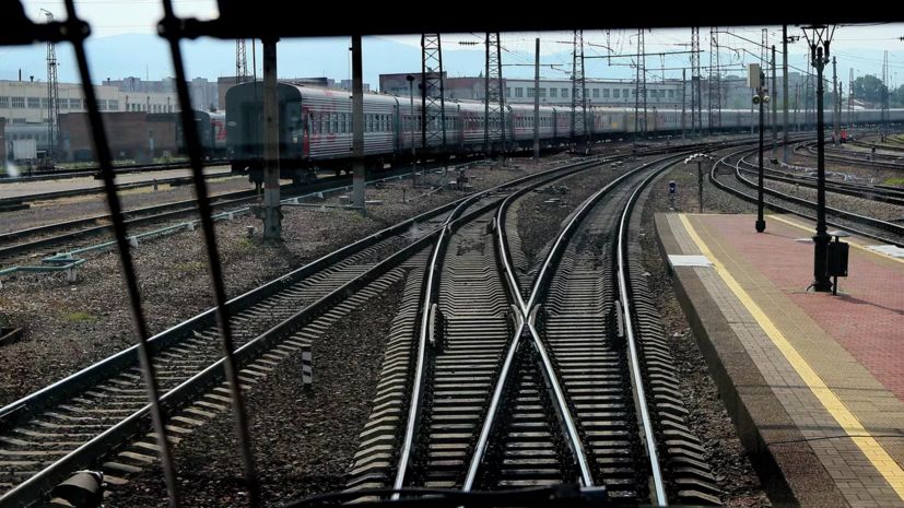 В Ростовской области возобновилось движение поездов по повреждённому ВСУ мосту