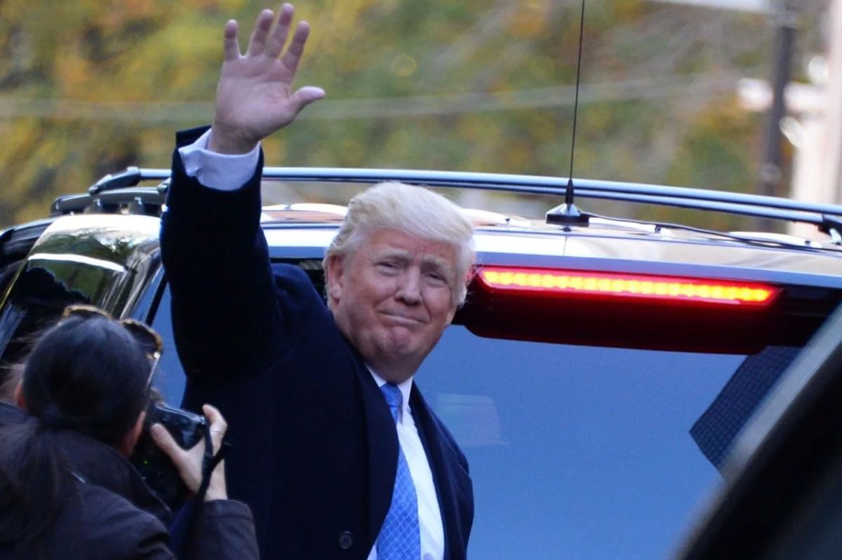 Украине пора назначить нового лидера, — Трамп