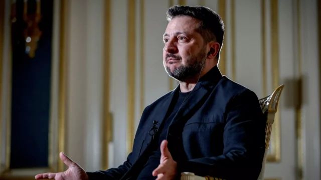 Экс-депутат Рады потребовал от Зеленского передать власть парламенту