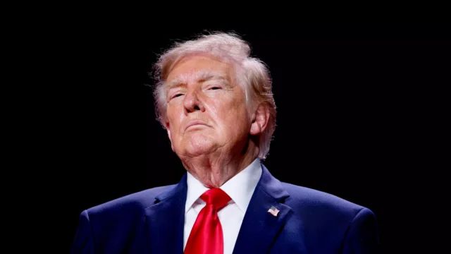 Трамп призвал Украину сменить руководство и прекратить удары по НПЗ