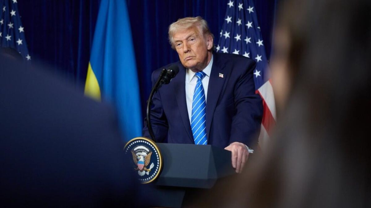 "Нелепо и некрасиво, но это лучше, чем продолжение войны": в США оценили действия Трампа