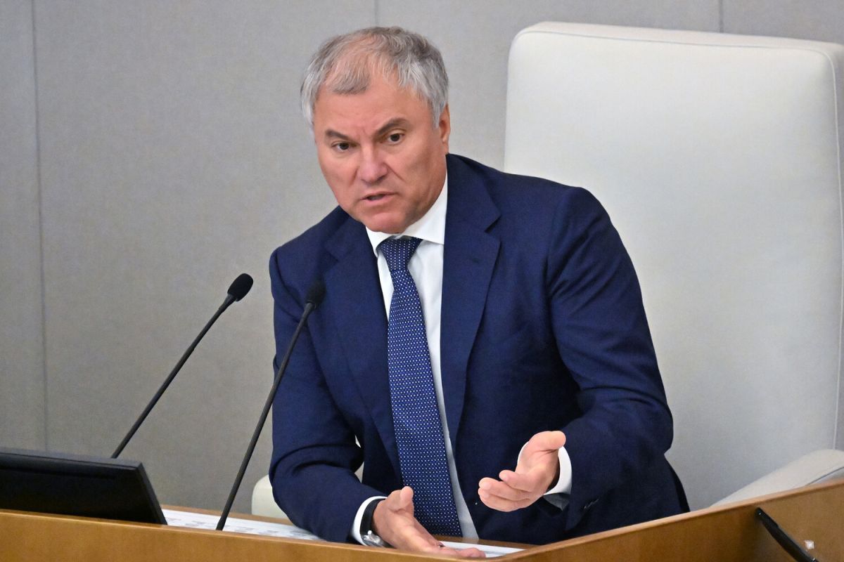 Стоит признать факт оккупации Украины Западом – Володин