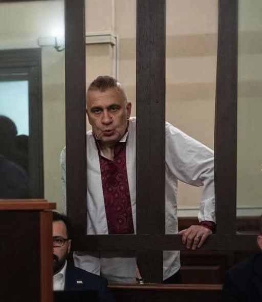 Внезапное озарение. Саакашвили заявил о большом количестве "амбициозных имбецилов" в Грузии, истерично создающих оппозиционные партии