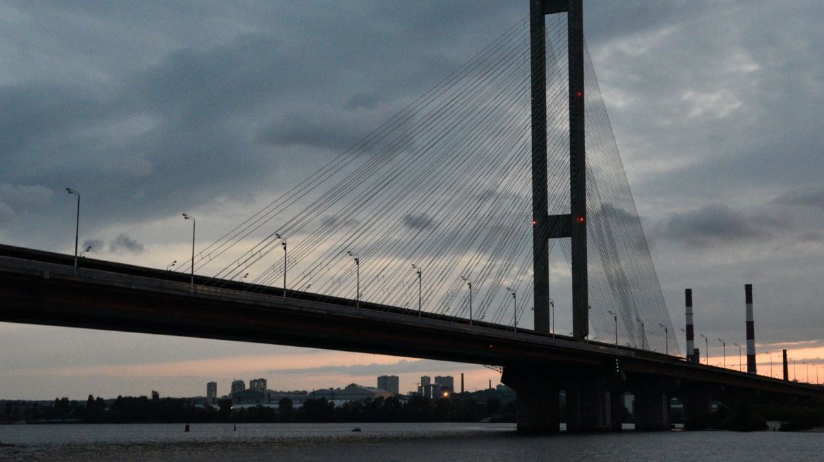 "Вся столица встанет": Юрков объяснил, как Россия может обрушить мосты в Киеве