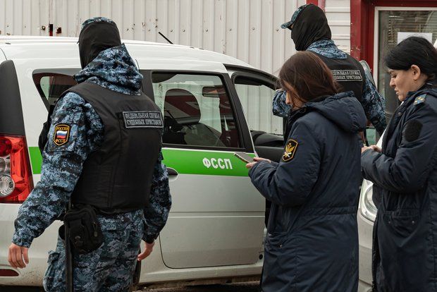 Жителю Сочи и его дочери, вербовавшим добровольцев в ВСУ, дали 18 лет