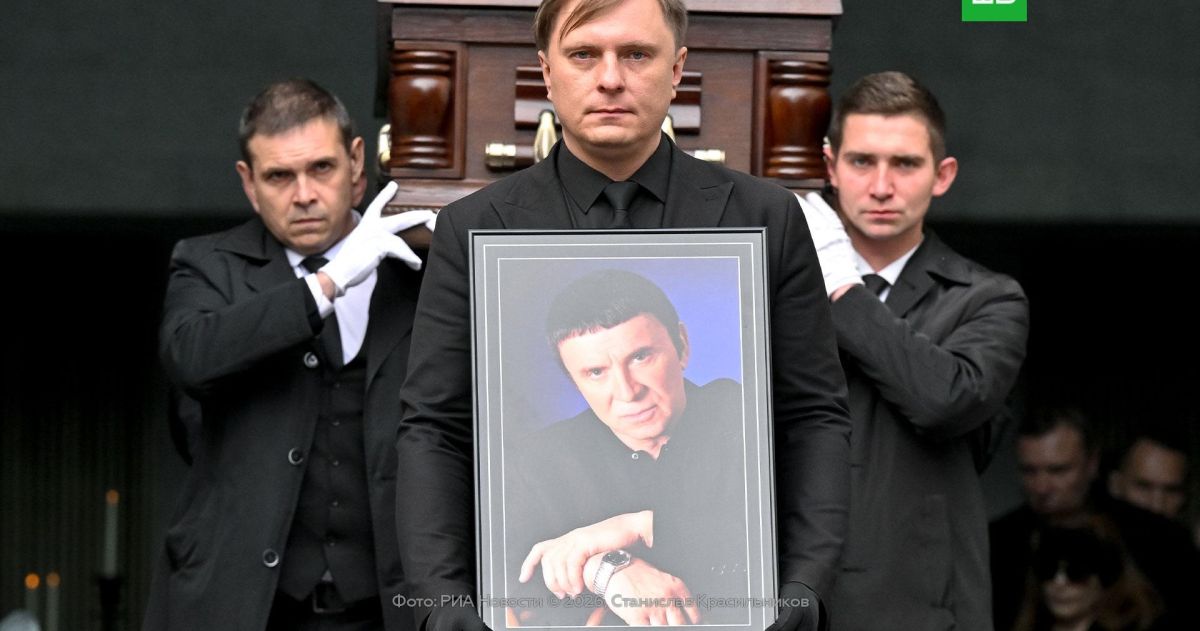 Кашпировского похоронили на Украине рядом с родителями