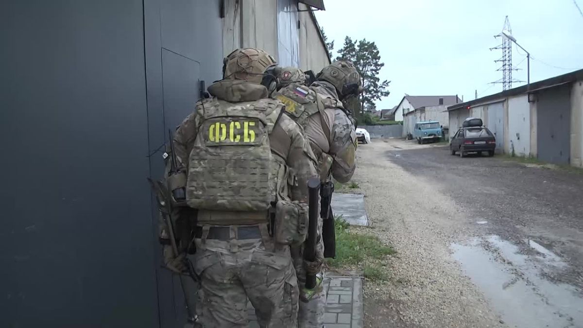 ФСБ предотвратила атаку дронами со взрывчаткой на военный аэродром «Балтимор» в Воронеже