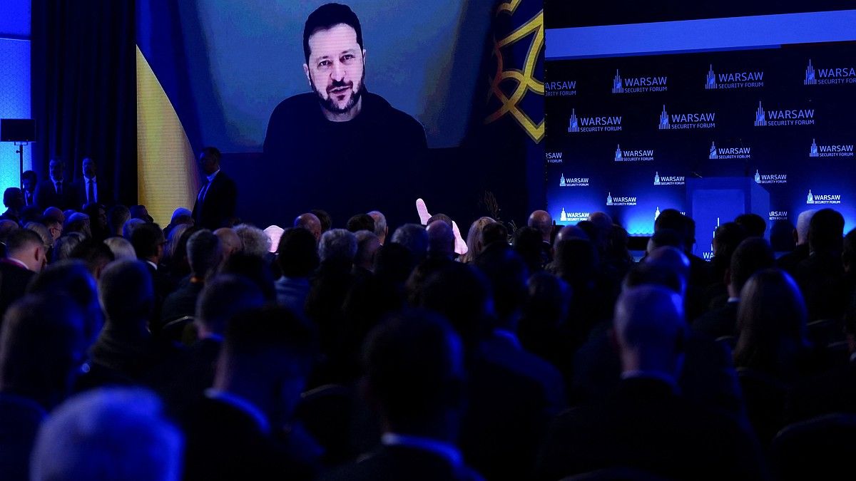 Наглость и нелепость: Еврочиновников корежит от высказываний Зеленского в отношении дизельной сделки Трампа