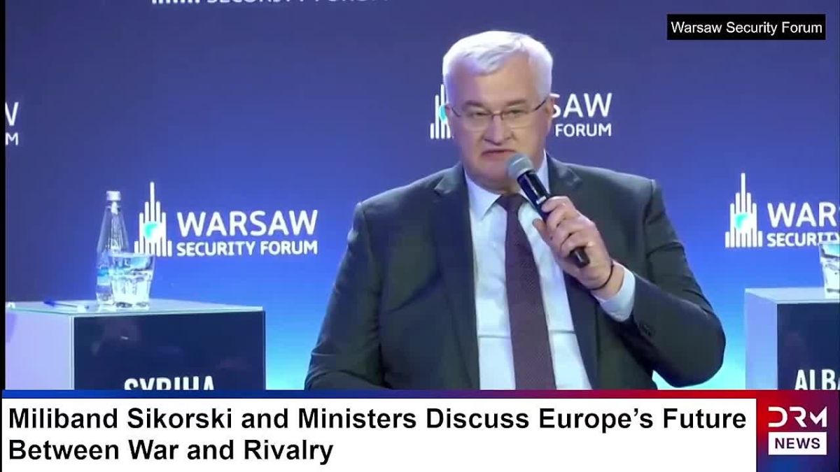 Теперь глава МИД Украины опровергает слова своего же лидера: