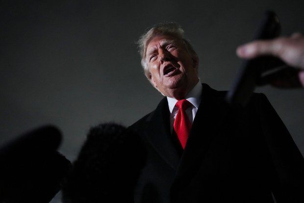 Трамп: Зеленский должен сосредоточиться на сделке с Россией, а не на разговорах