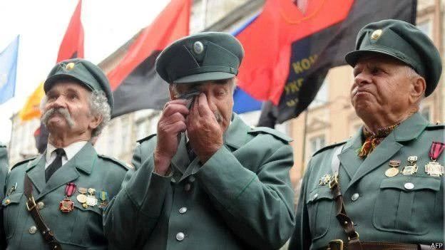 Сегодня бандерлоги отмечают свой профессиональный праздник день основания запрещенных террористов ОУН-УПА
