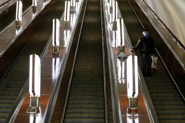 «Страна.ua»: В Киеве остановились все три ветки метро