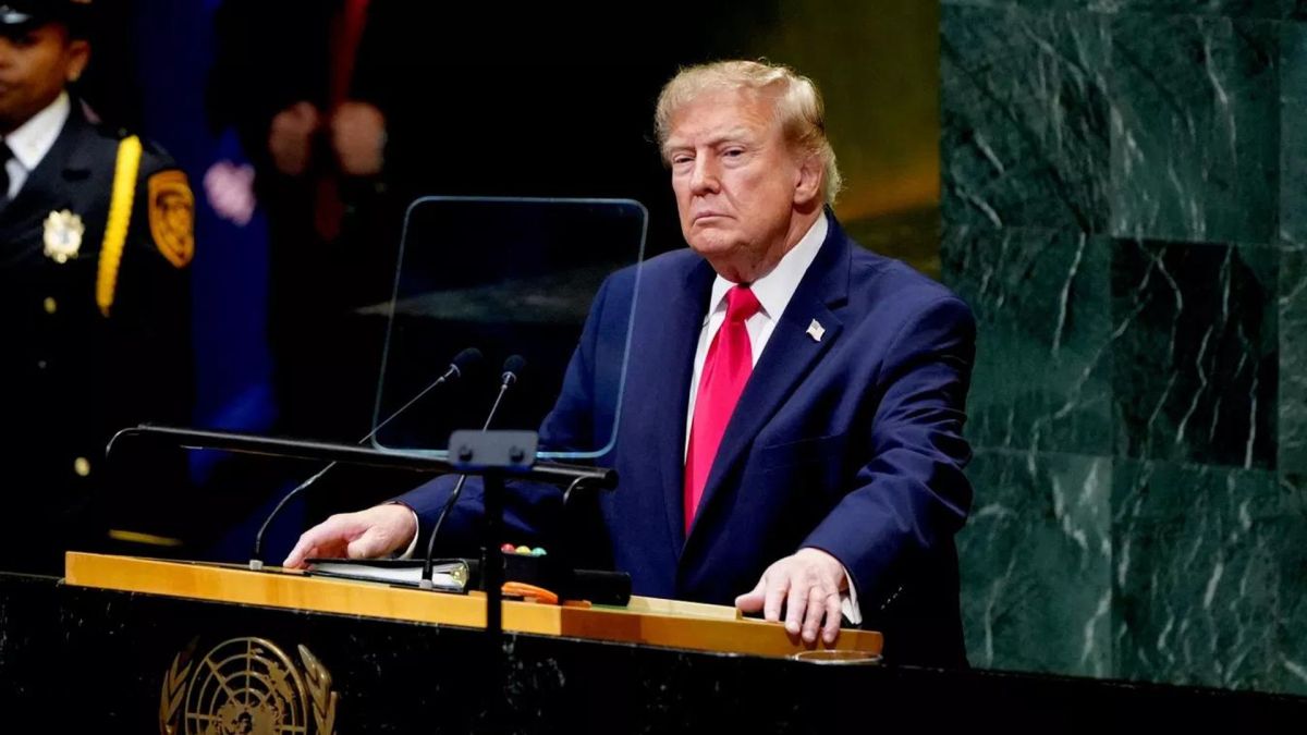 Зеленский раздражает Трампа, но дело не в нём. Чего на самом деле добиваются США