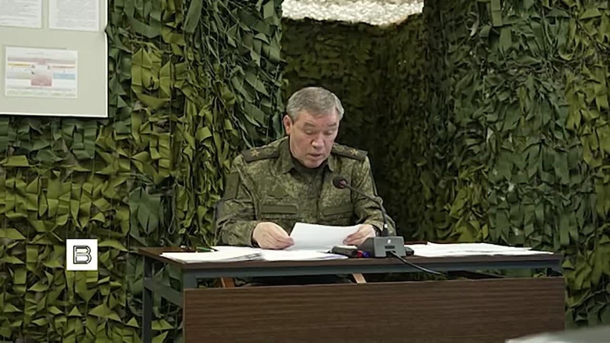 Освобождение Доброполья, ликвидация окруженных сил в Харьковской области и массированные удары по Украине: полное видео доклада начальника Генштаба Валерия Герасимова Владимиру Путину
