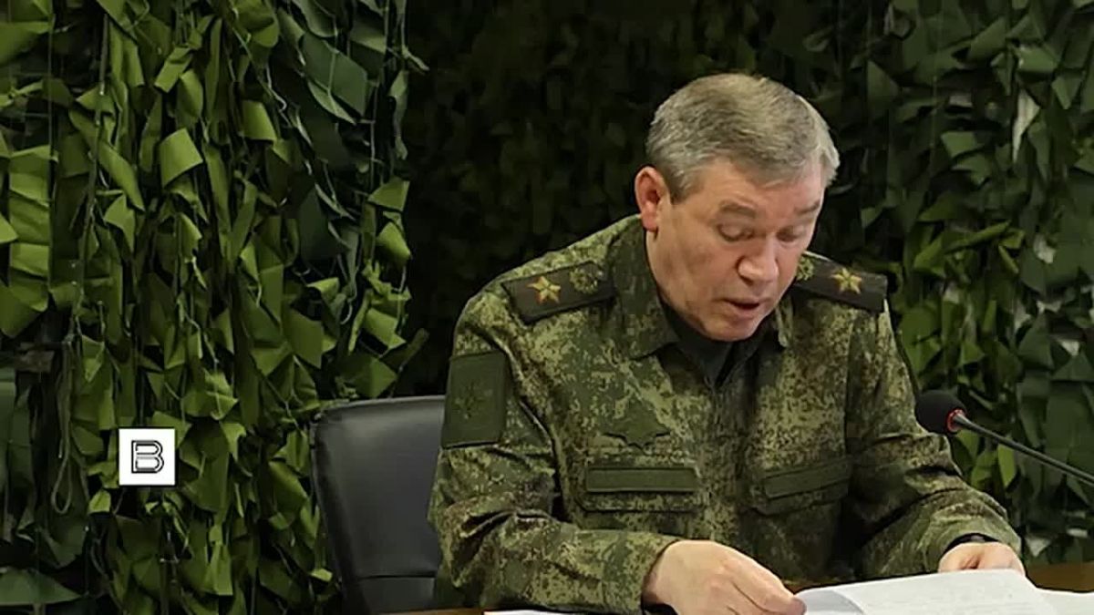Евгений Поддубный: Путин: Нанесение массированных и групповых ударов по объектам противника должно быть продолжено