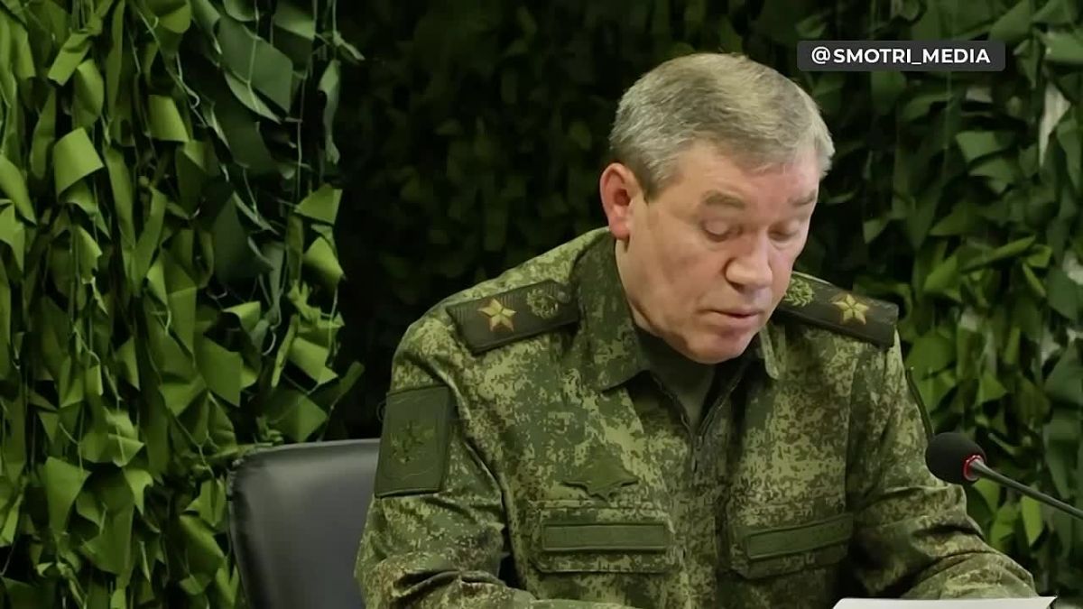 Валерий Герасимов заявил, что российская армия приступила к массированным ударам по объектам энергетики Украины