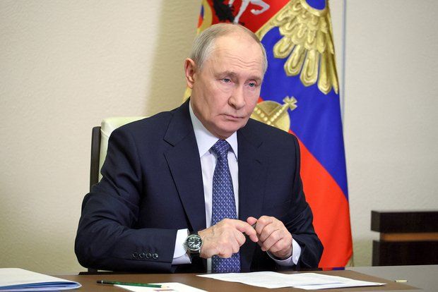 Путин: Нанесение массированных и групповых ударов по объектам ВСУ должно быть продолжено