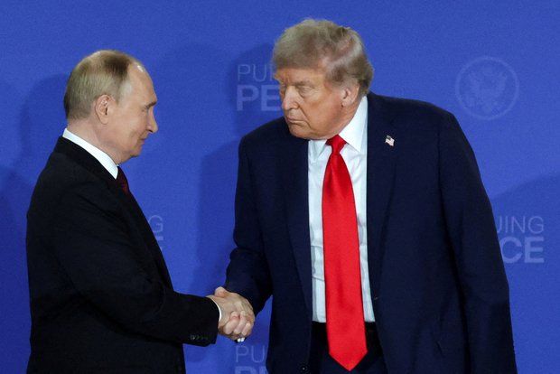 Трамп: С Зеленским договариваться об урегулировании конфликта труднее, чем с Путиным