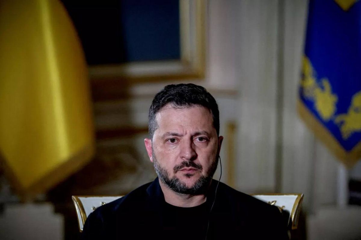 Роман Насонов: Зеленского сливают свои же