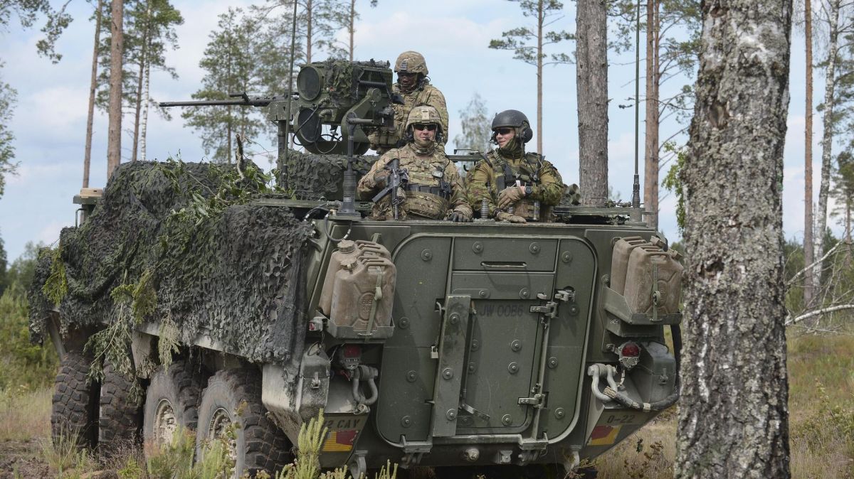 Ярмарка неслыханной щедрости: Эстония даст Украине еще десять миллионов евро на оружие