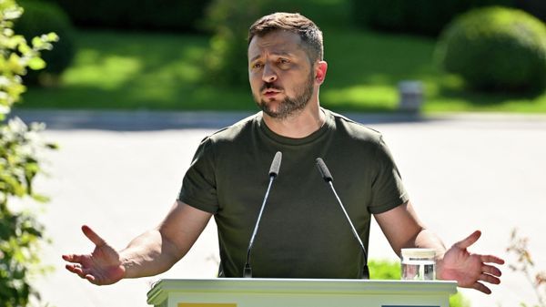 "Банкомат Украины": в Италии возмутились попрошайничеством Зеленского