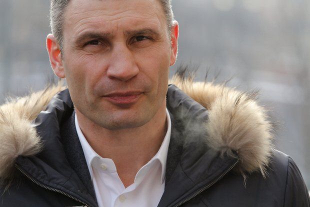 Политолог Бортник: Зеленский в ближайшие недели может отправить Кличко в отставку