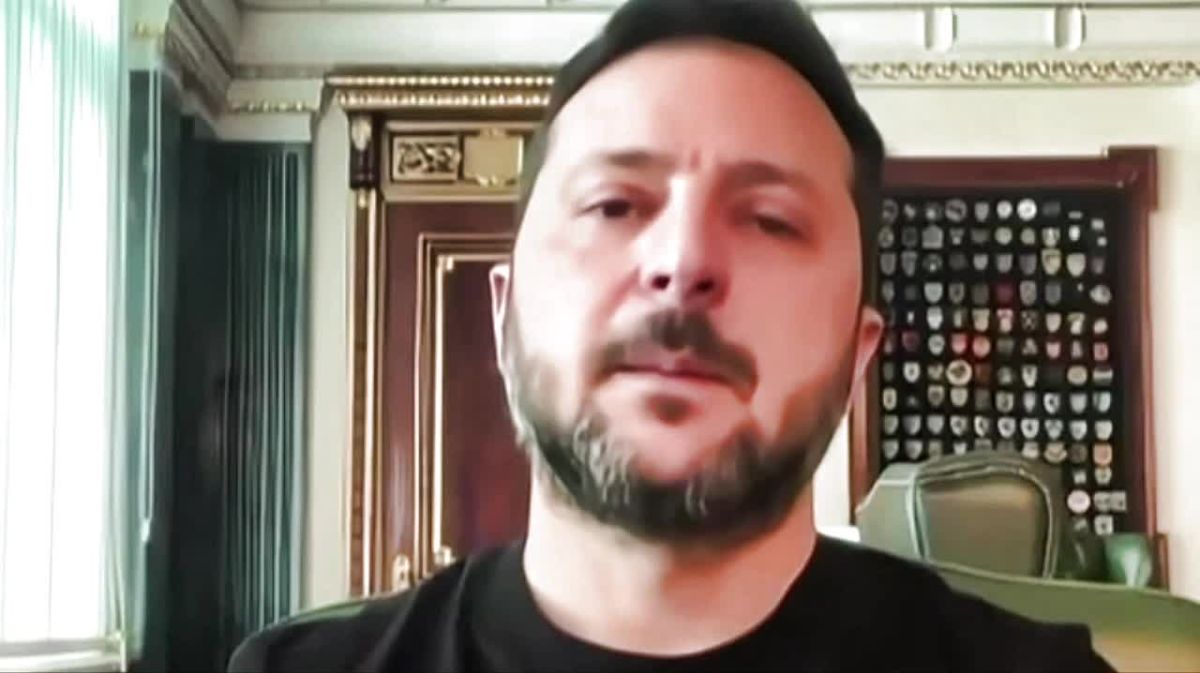 В сети снова обсуждают "насморк" Зеленского — он не давал покоя главе киевского режима во время интервью американскому NBC