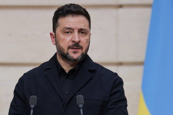 Мендель: Зеленский должен остановить конфликт вместо выпрашивания денег у ЕС