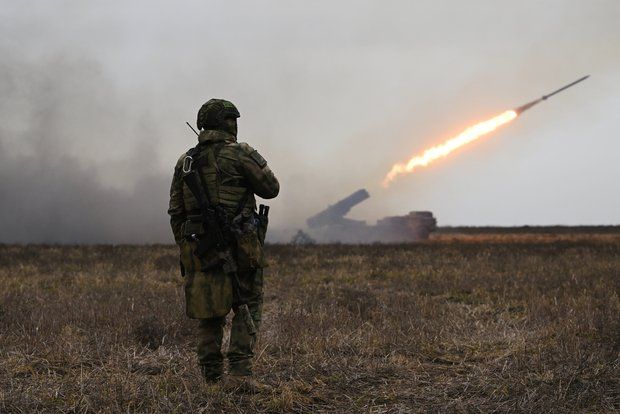 Минобороны: ВС России поразили центр «Новая почта» в городе Ровно на Украине